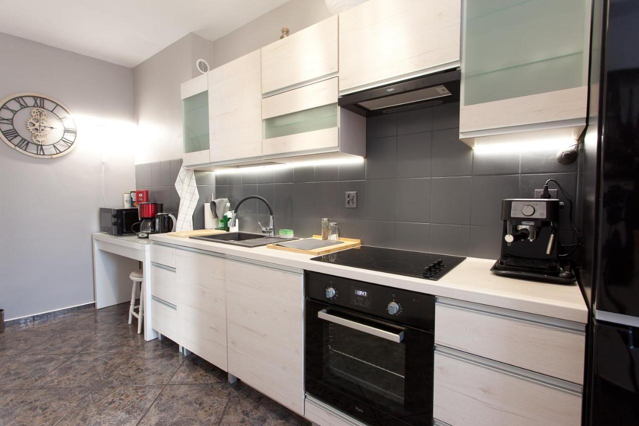 Uroczy Apartament Rzeczna Kołobrzeg Exterior foto